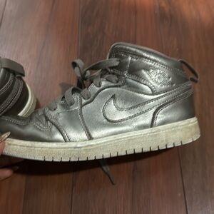 Nike retro Jordan mid kids size 2